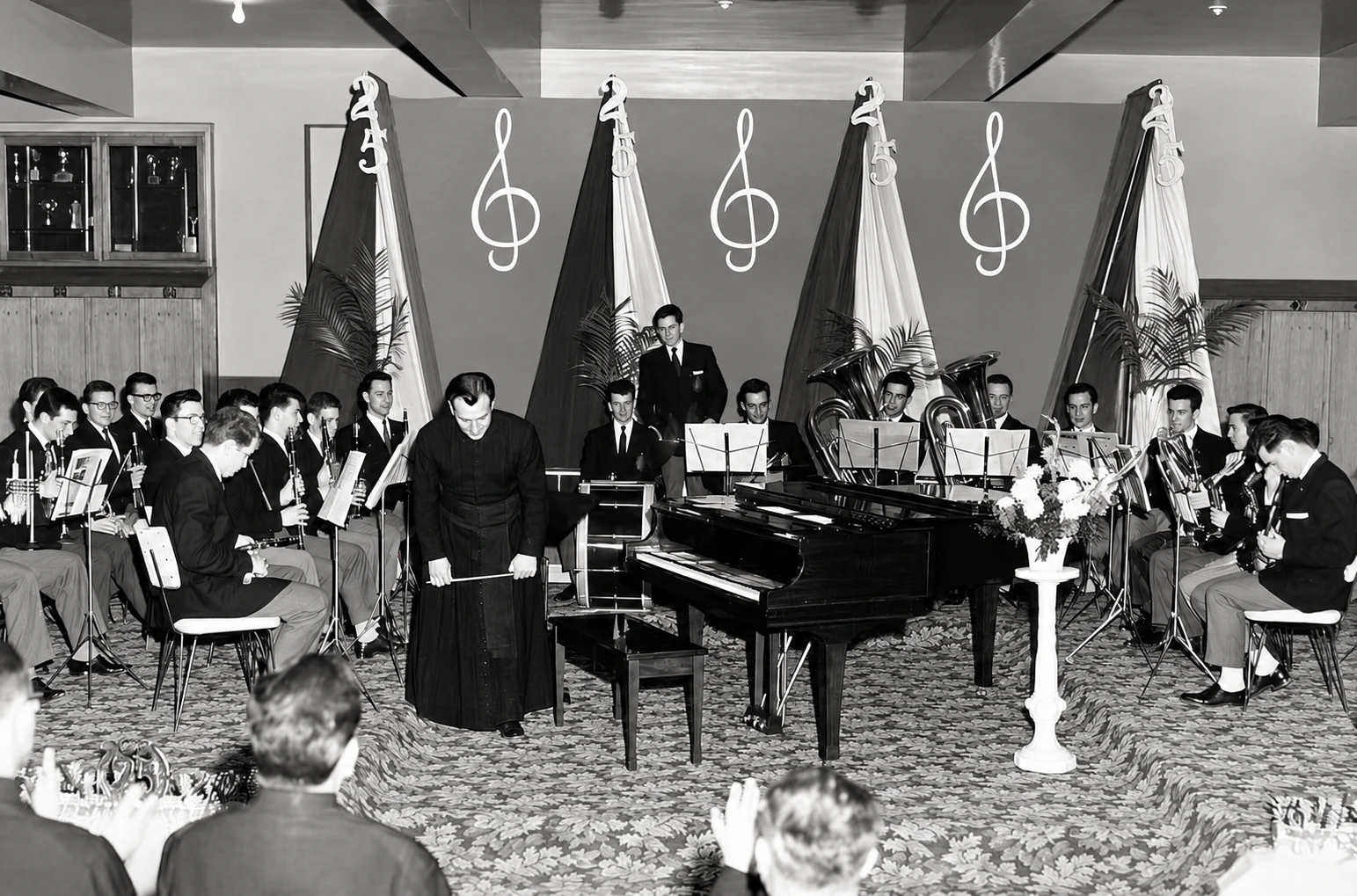 Première Fanfare avec le Père Dollard Tremblay